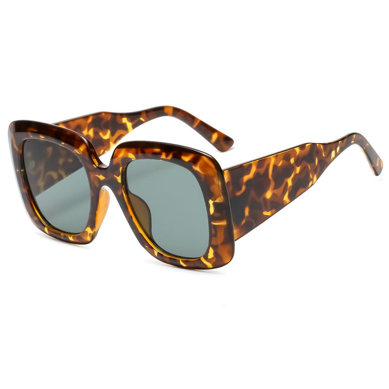 Women Outdoor Retro Fashion Sunglasses