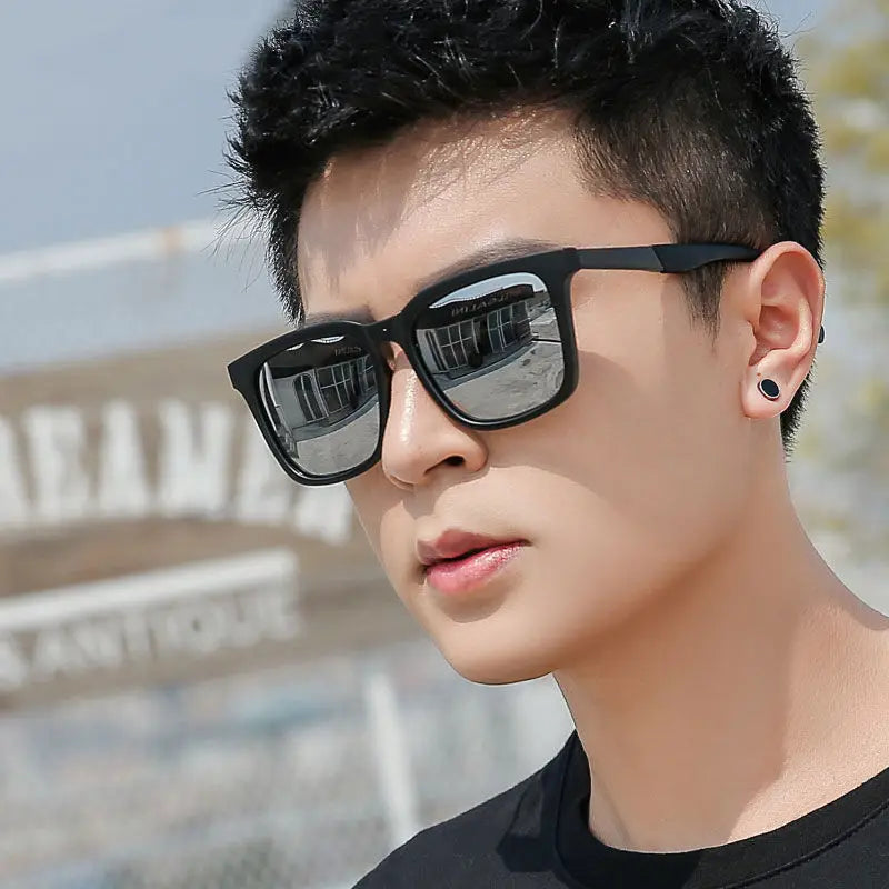 New Men Square Polarized Light Sunglasses