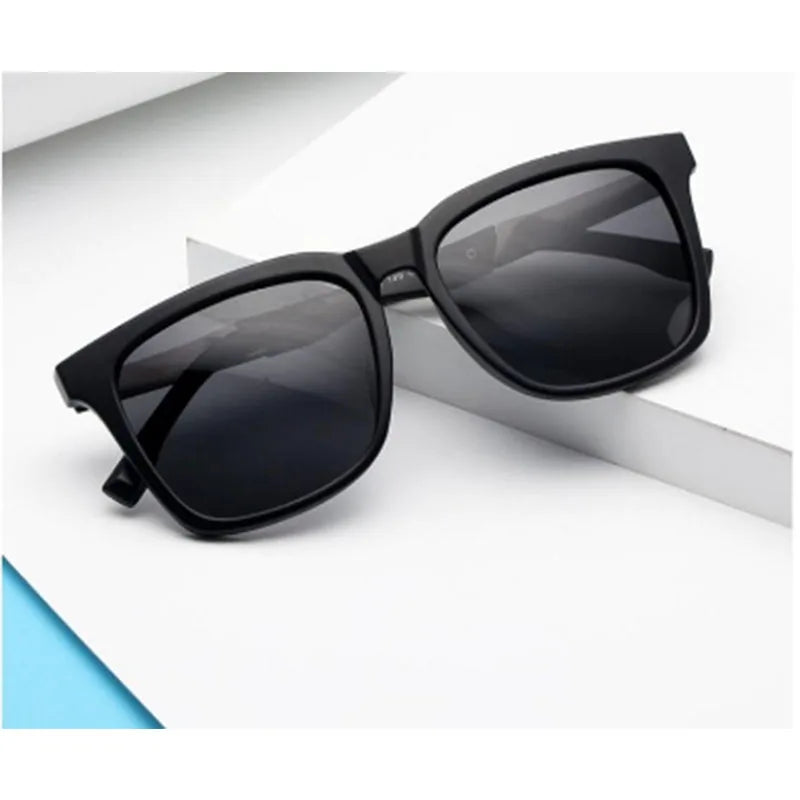 New Men Square Polarized Light Sunglasses