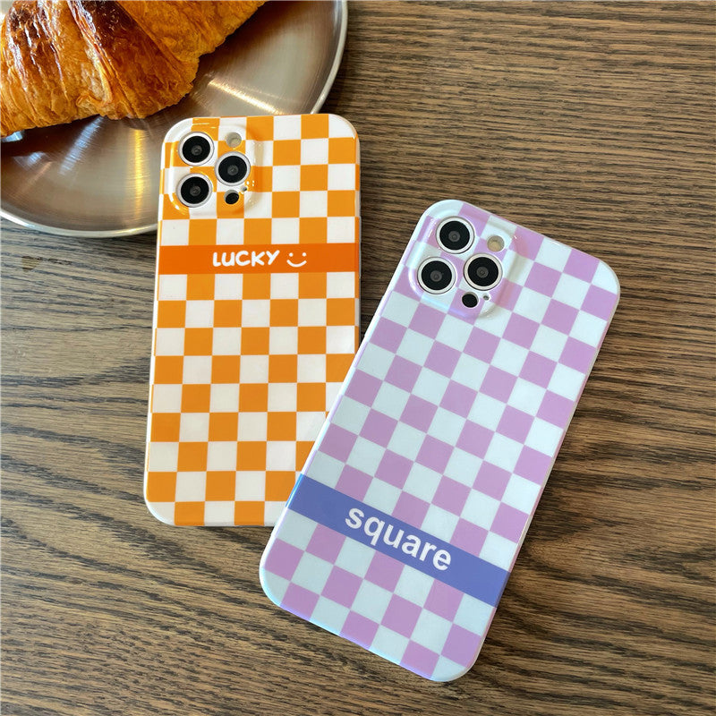 Cell Phone Case With Lattice Bracket