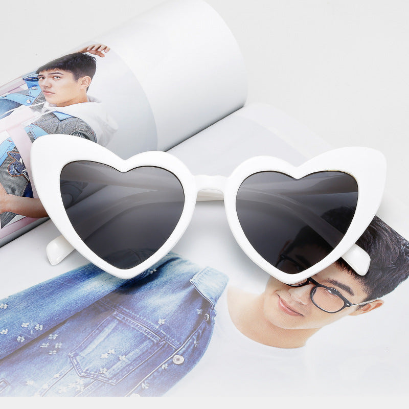 Women's Fashion Love love Frame Sunglasses